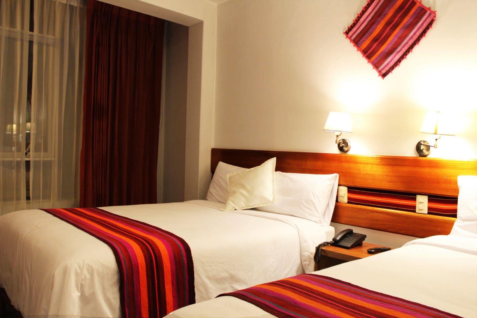 Cantuta Inn Puno Bagian luar foto
