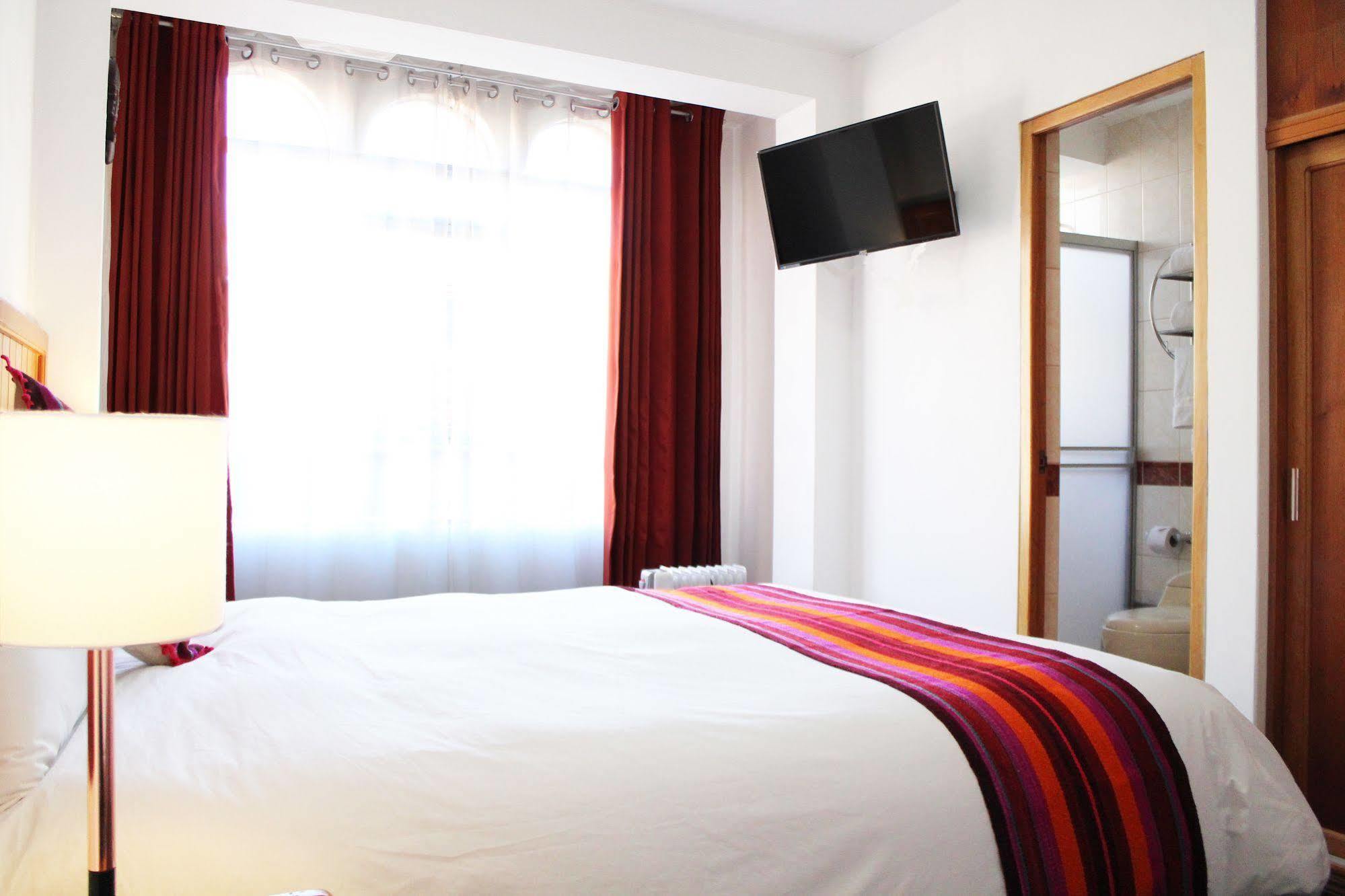 Cantuta Inn Puno Bagian luar foto